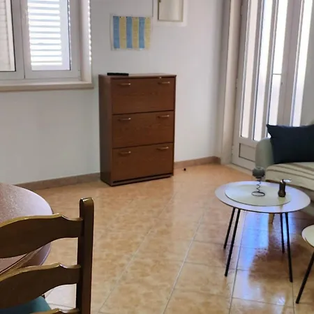 Charming Zara & Mia Apartment *