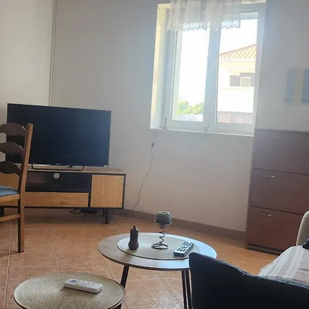 Apartment Charming Zara & Mia Supetar